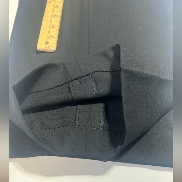 Armani Collezioni Men’s Black Big & Tall suit in excellent condition size 44L. - Picture 13 of 14